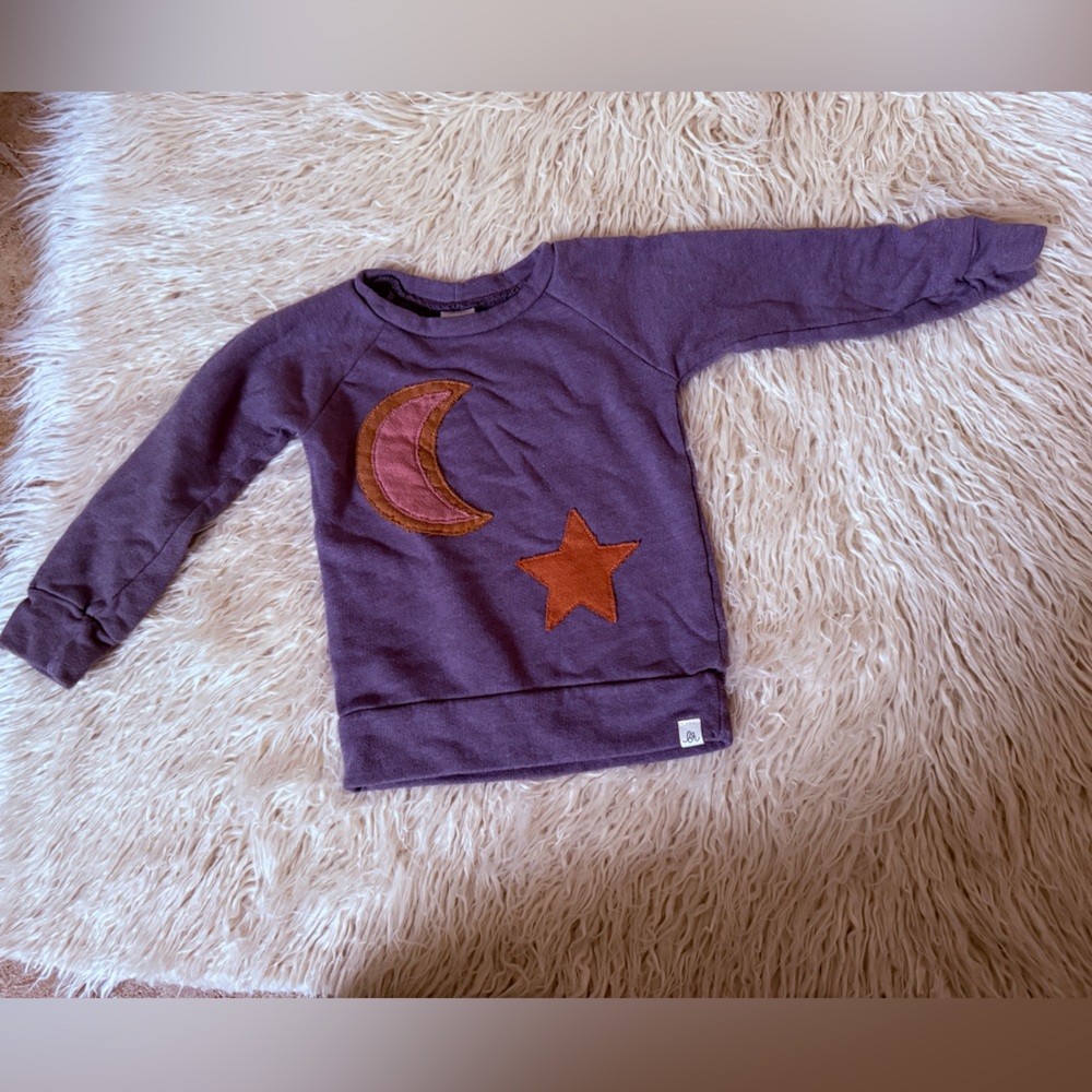 Lulu and Roo/Little Road Co. Purple Kids Sweatshirt with Moon and Star 3T
